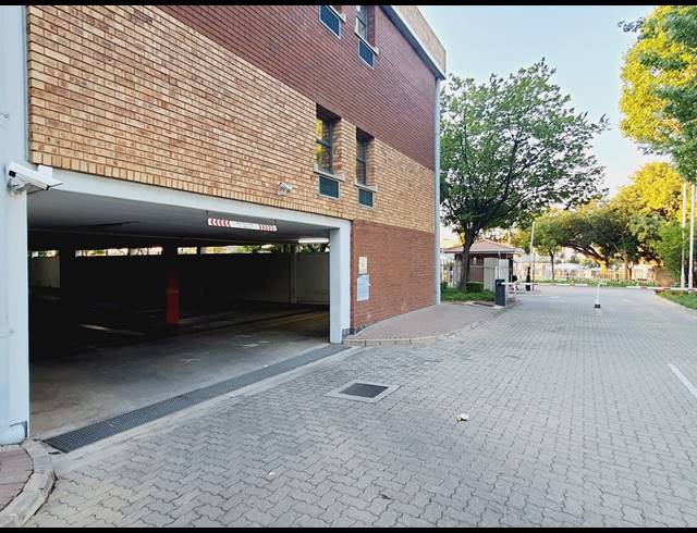 514M² OFFICE TO LET IN HALFWAY HOUSE